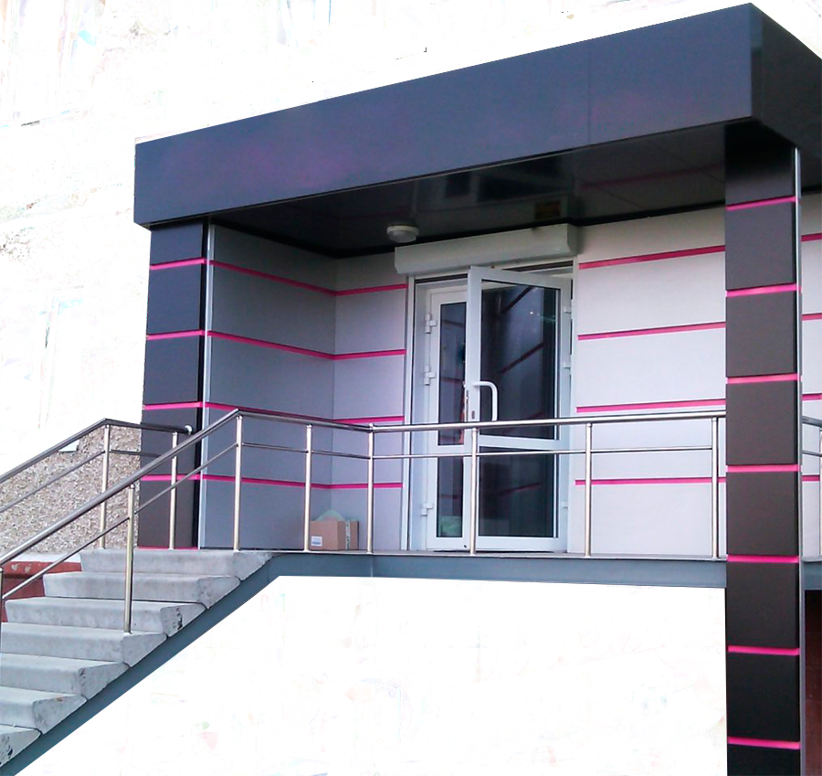 Входная группа нежилого помещения в г Севастополь
